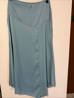 Flowing Maxi Skirt in Seafoam Green